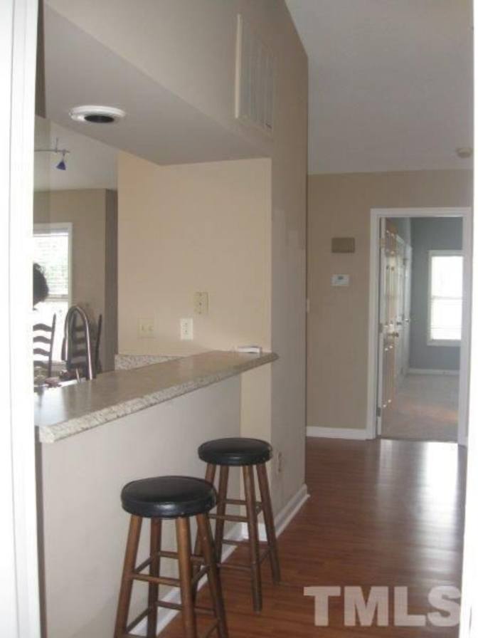 Alcove Rooms's room
