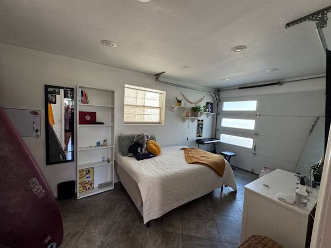 Valerie's room