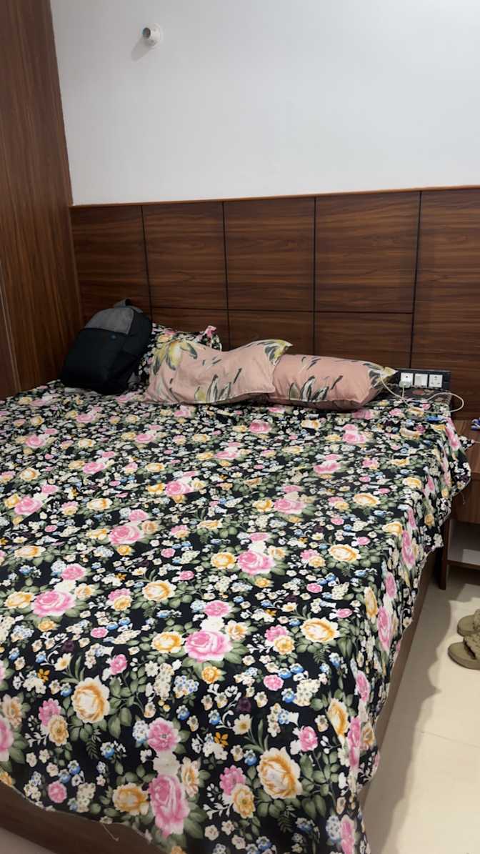 Shreya Agarwal's room