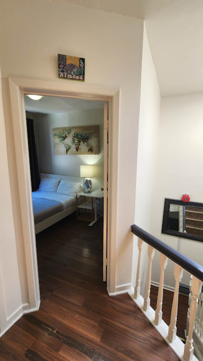 Laure's room