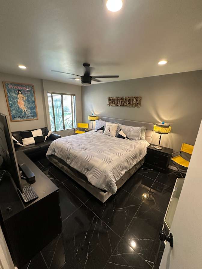 Mark's room