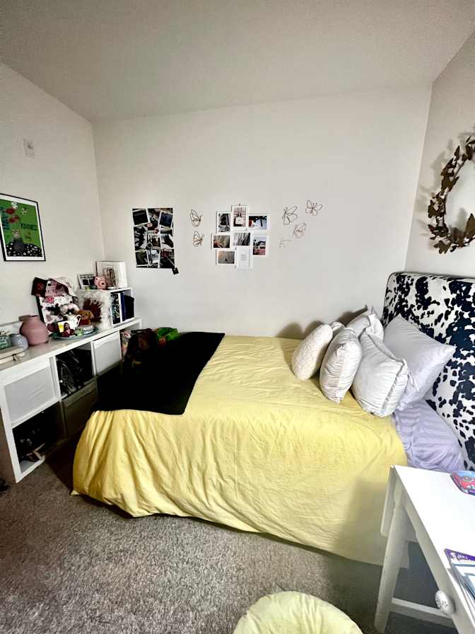 Alejandra Roldan's room