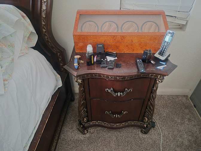 Elite Realty's room