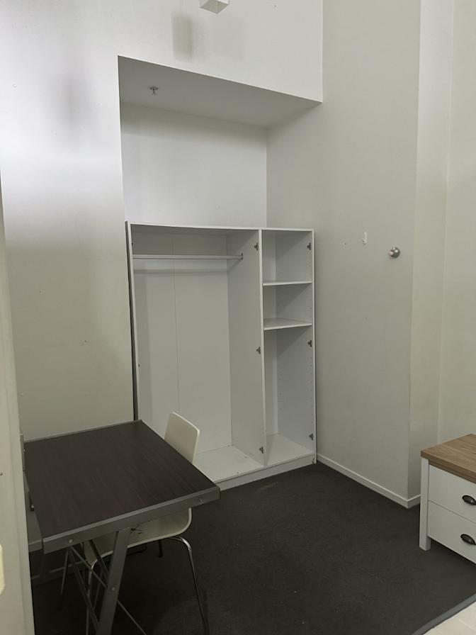 Medet's room