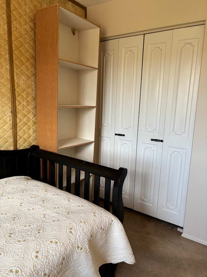 Lynn's room