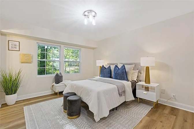 Alcove Rooms's room