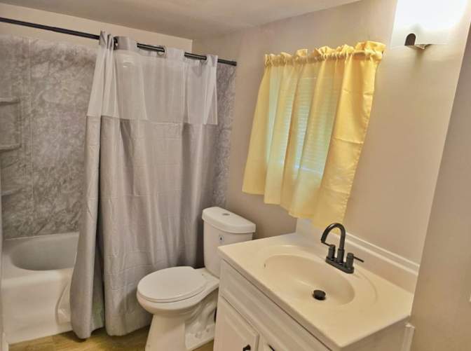 Grandbay RE Holdings's room