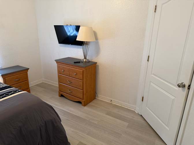 Julio's room