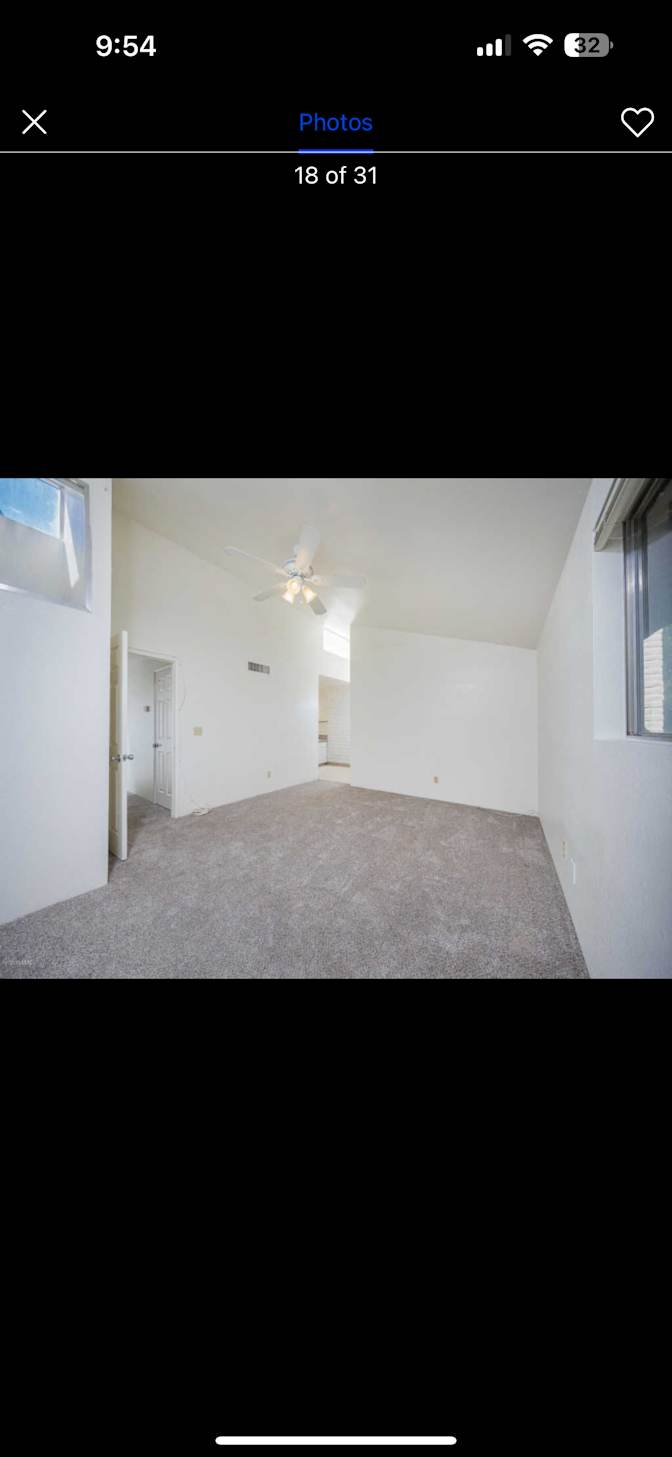 Jaunru's room