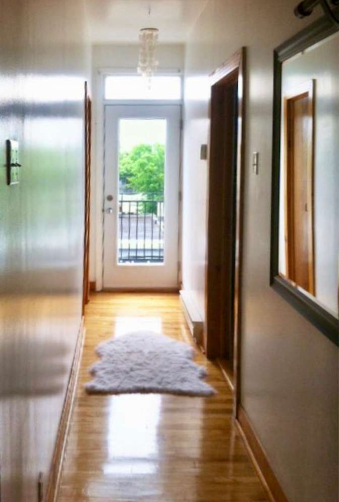 Safia Desrosiers's room