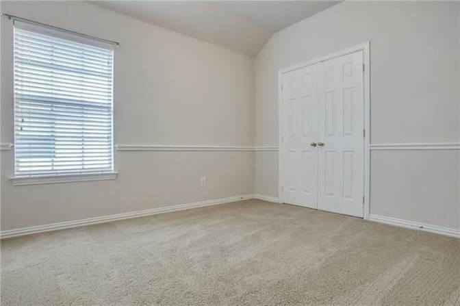 Zoey's room