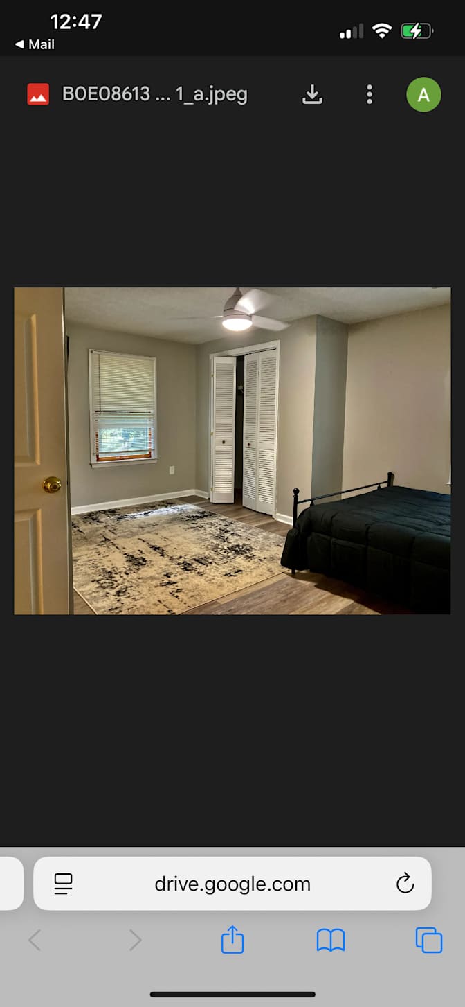 Athens room for rent's room