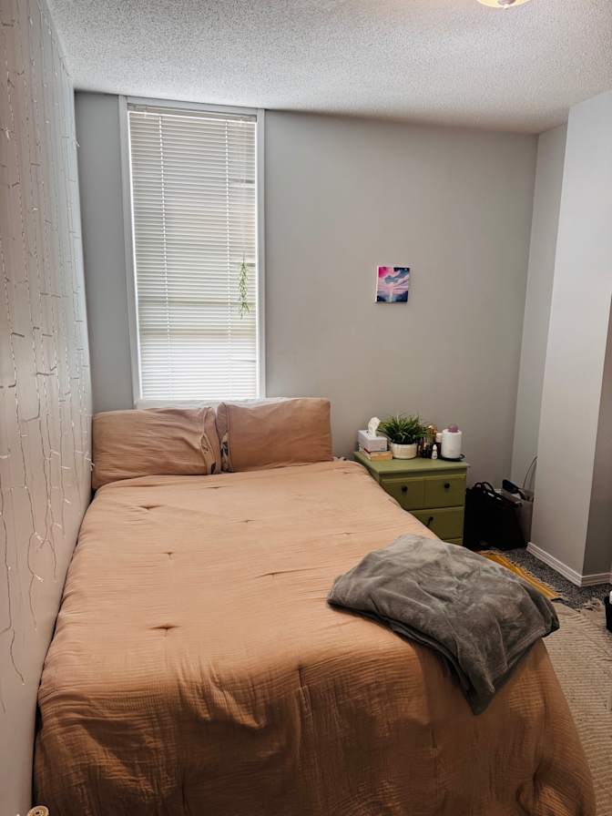Carla's room