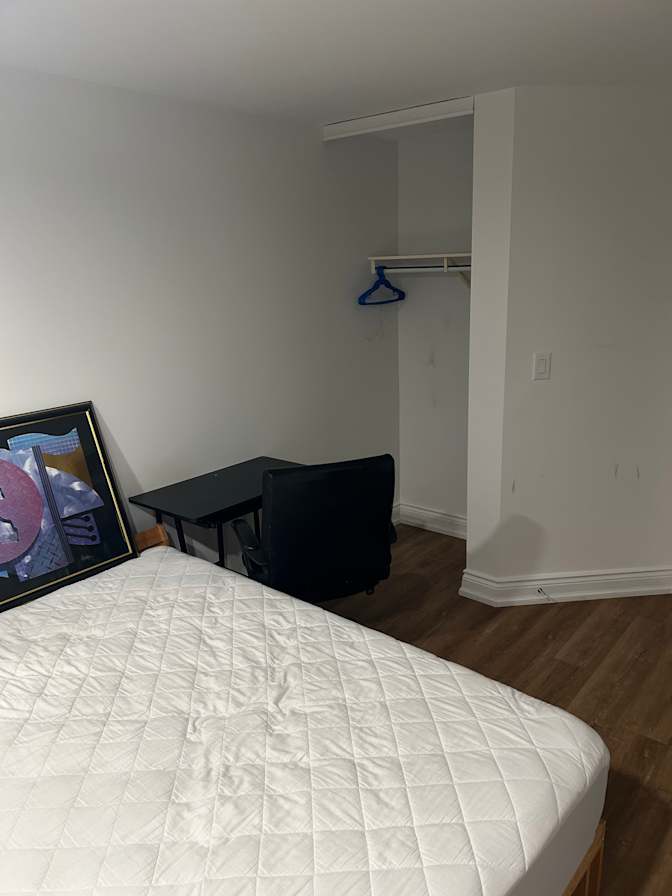 Naomi's room