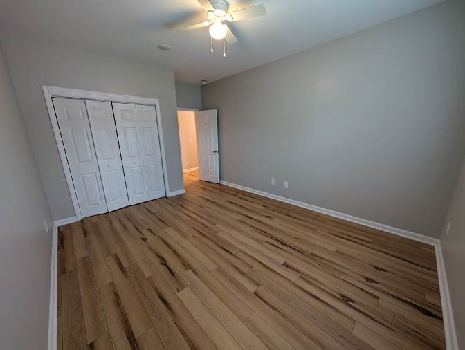 Alcove Rooms's room