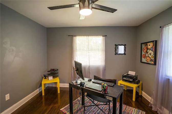 Alcove Rooms's room