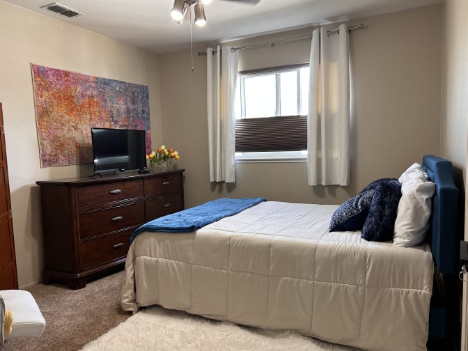 Stacie Eiras's room