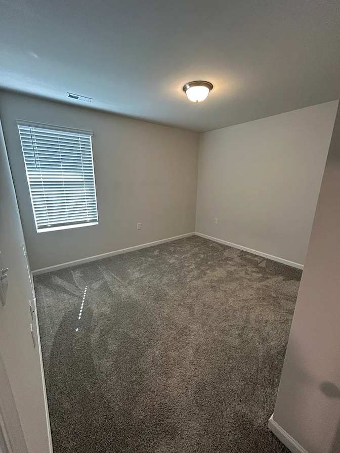 Alcove Rooms's room