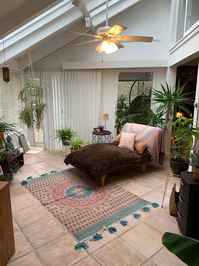 Donovan's room