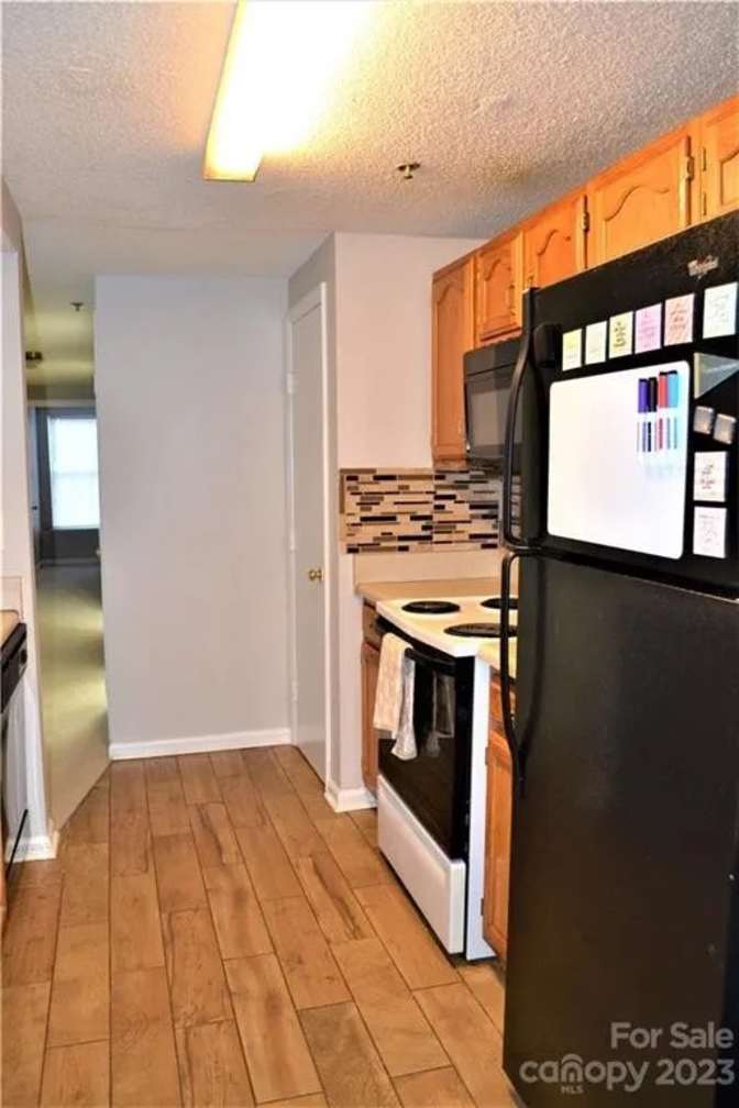 Alcove Rooms's room