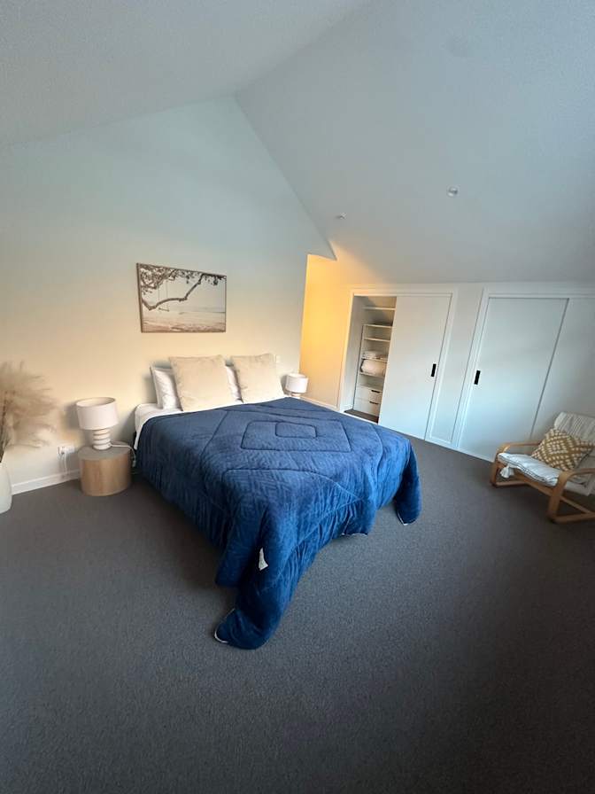 Linda A.'s room