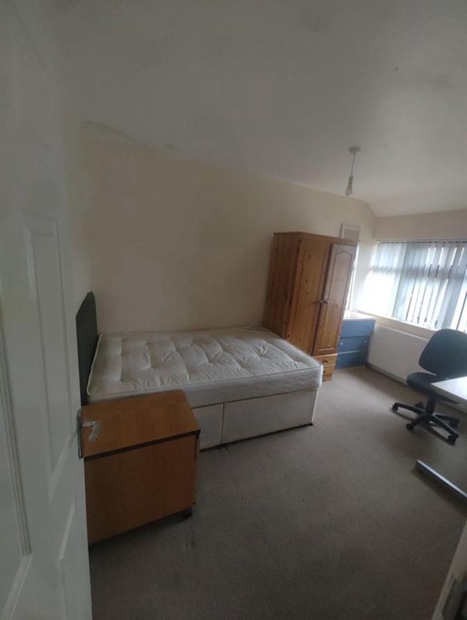 Agnelo's room
