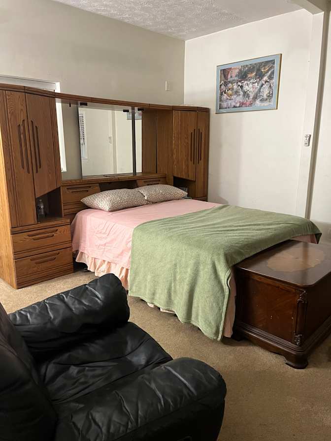 Anekah's room