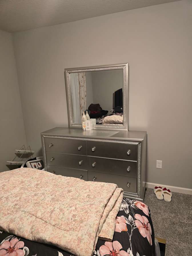 Massa Harris's room