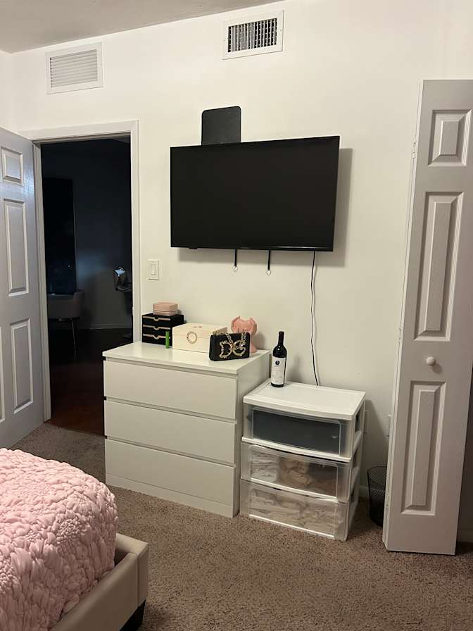 Mery torres's room