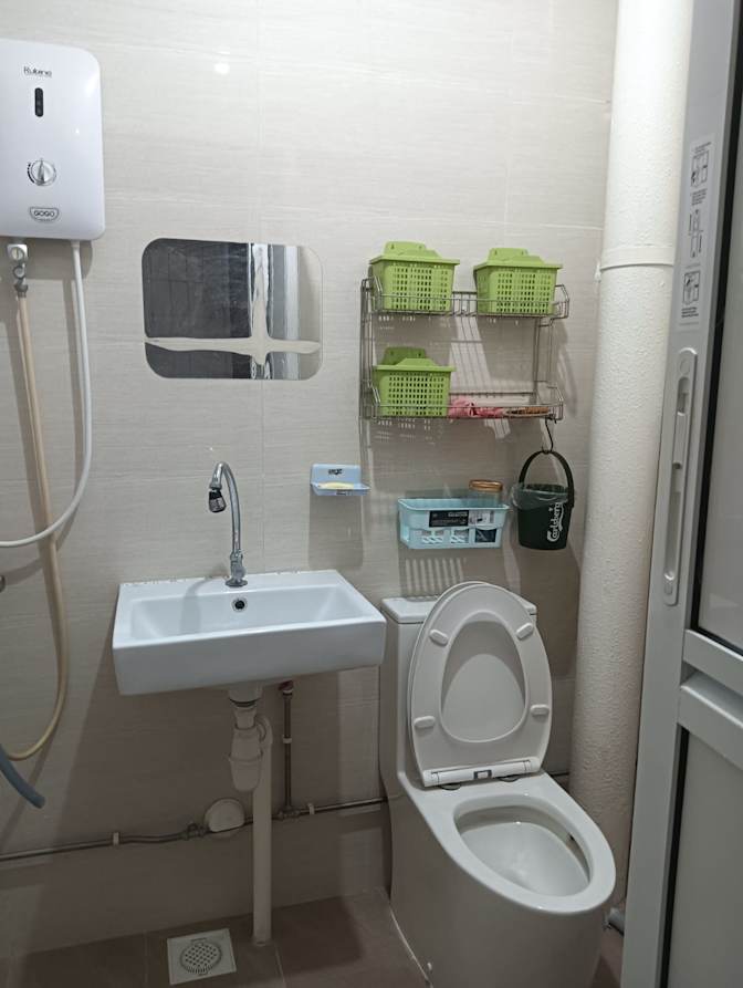 CHONG WEI SUAN's room