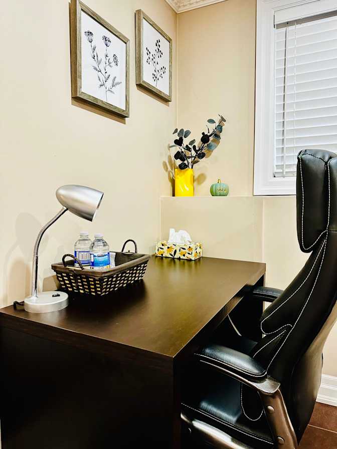 Jo's room