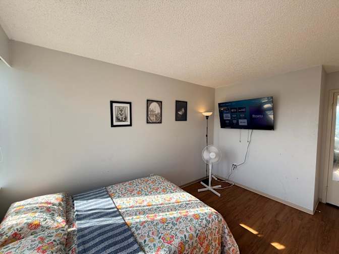 Attila's room
