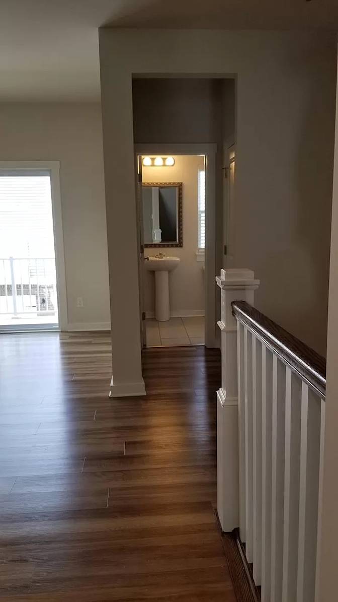 Alcove Rooms's room