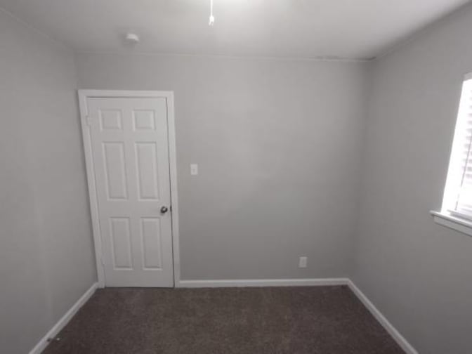 Topher Lakatos's room