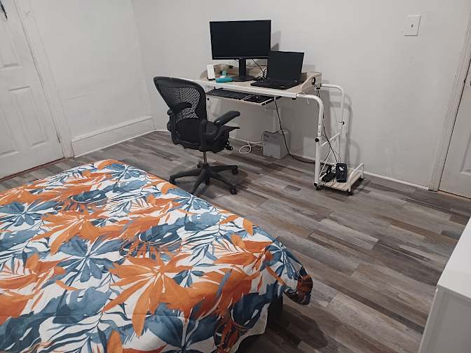 Ernesto's room