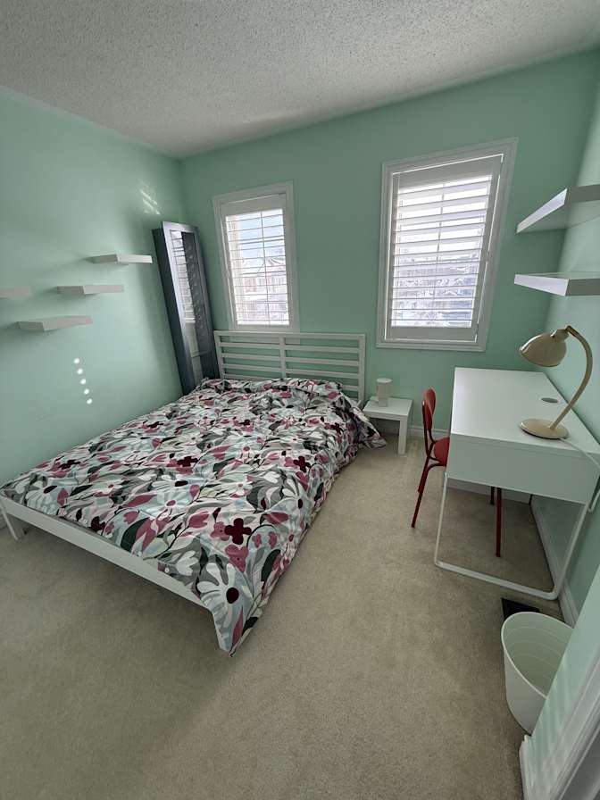 Parastoo Lalani's room