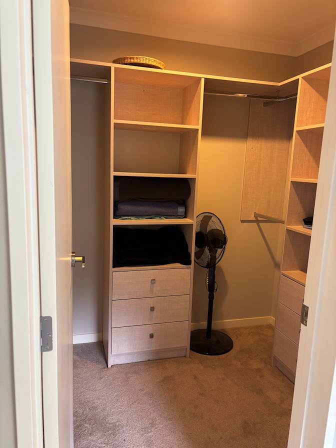 Tori Marsters's room