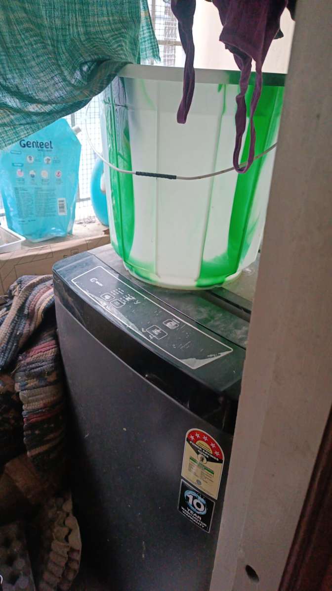 PriyanalliR's room