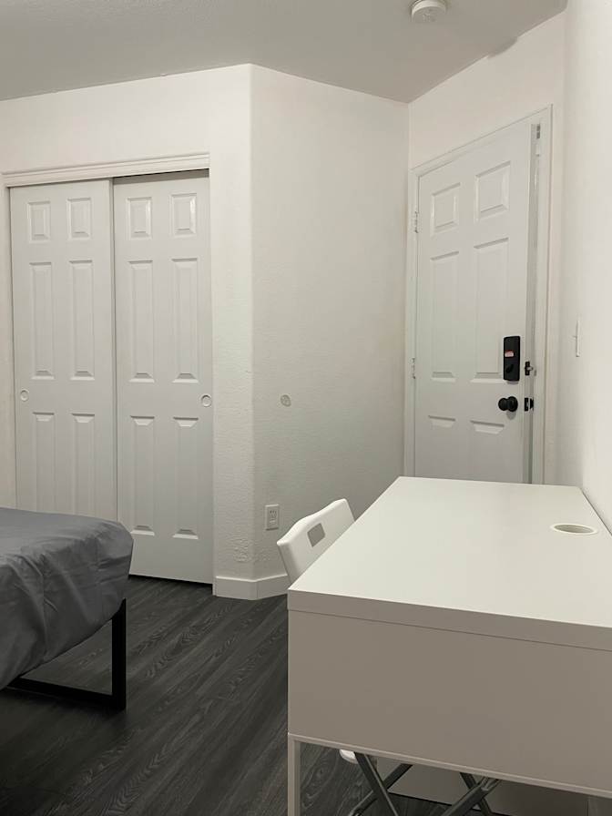 Dominique's room
