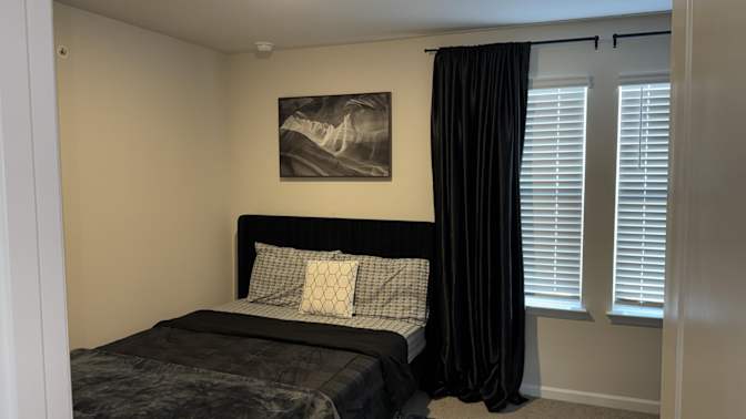 Anwuli's room