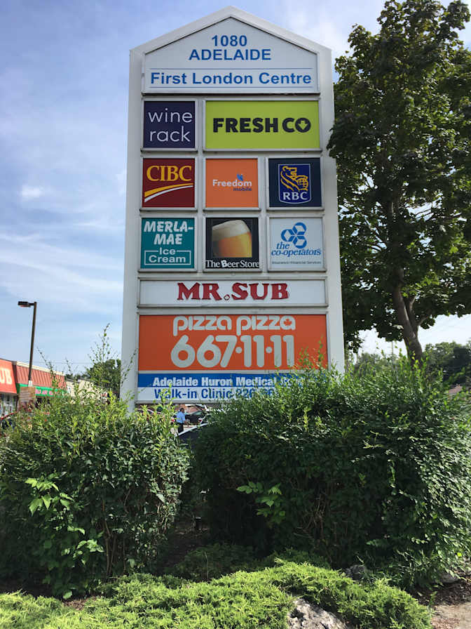 Andrew Michailidis's room