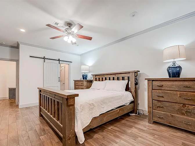 Janice's room