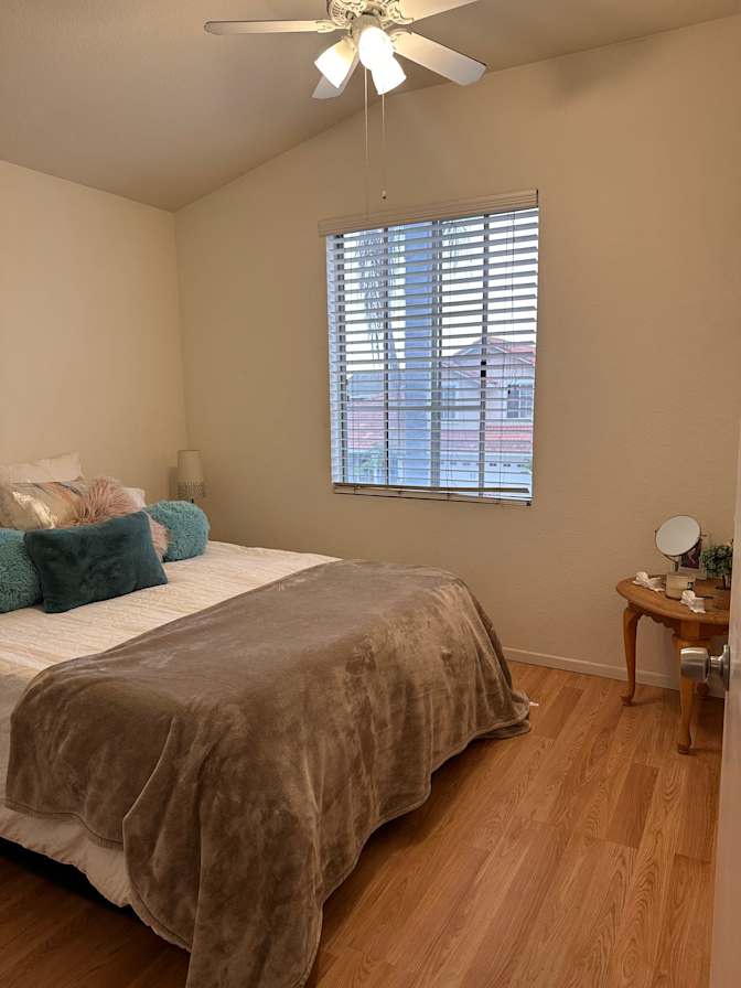 Carmina's room