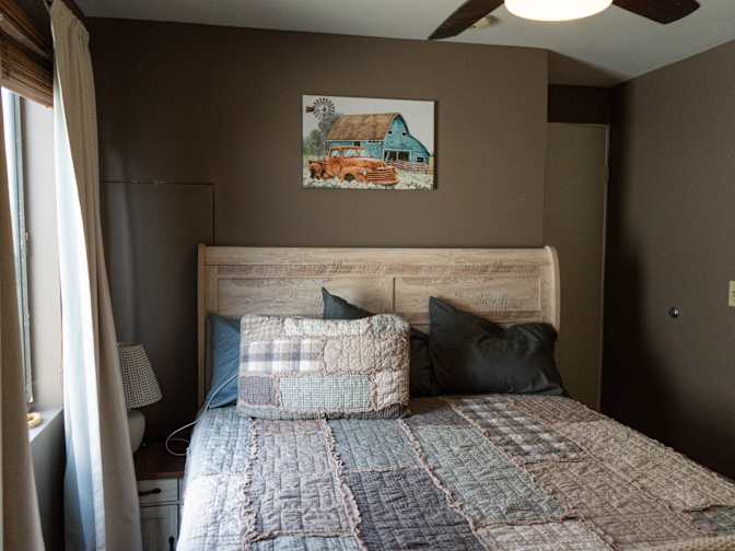 Thomas's room