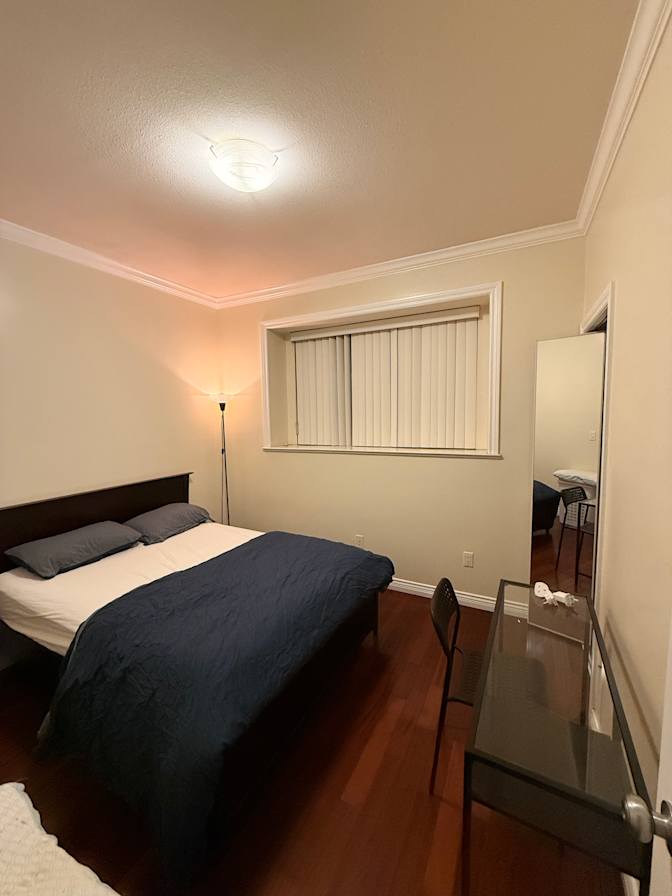 Jas's room