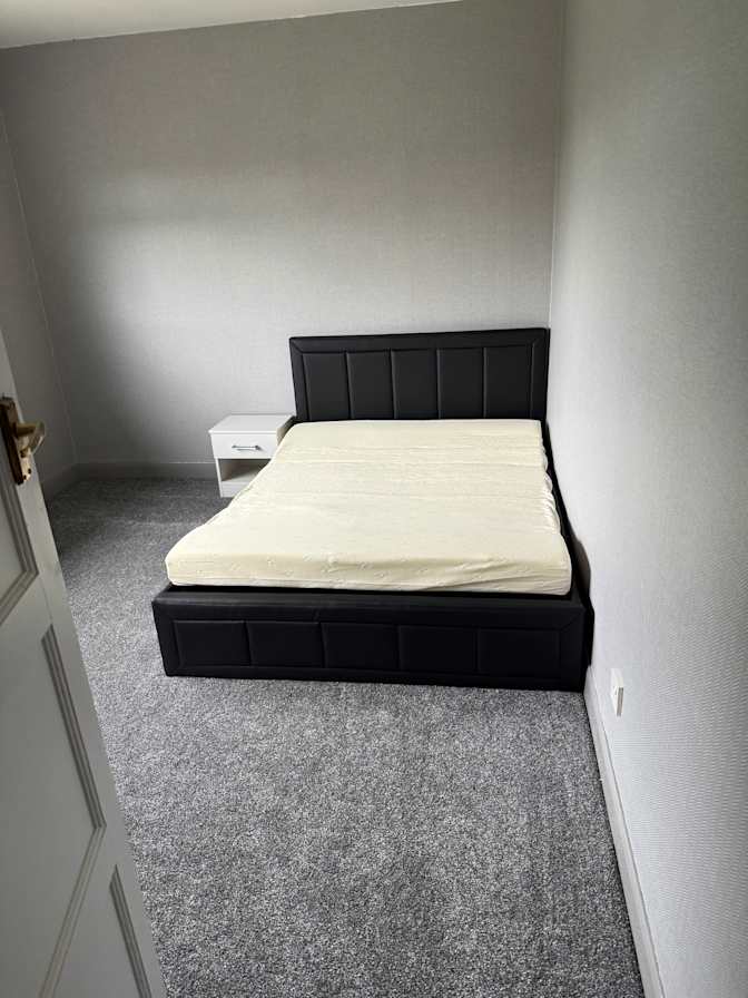 Oliver's room