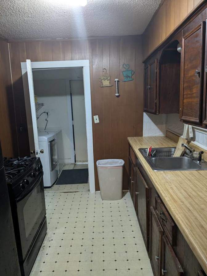 Room for rent's room
