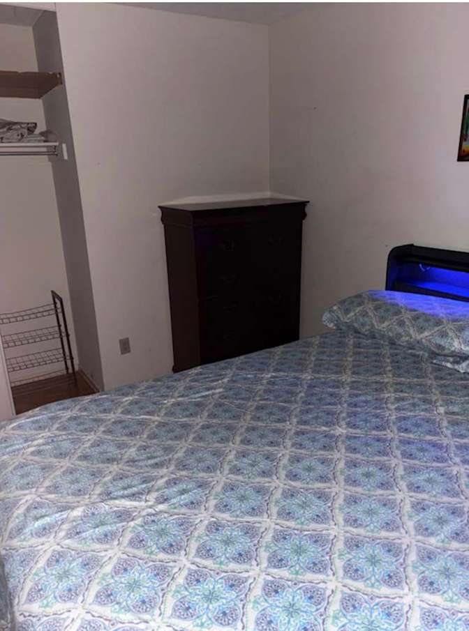 Donald Pinnock's room