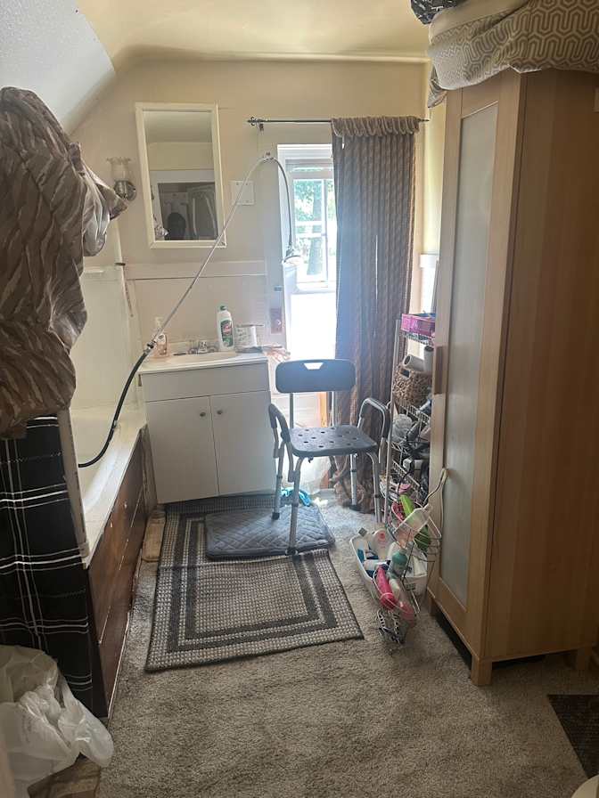Len's room