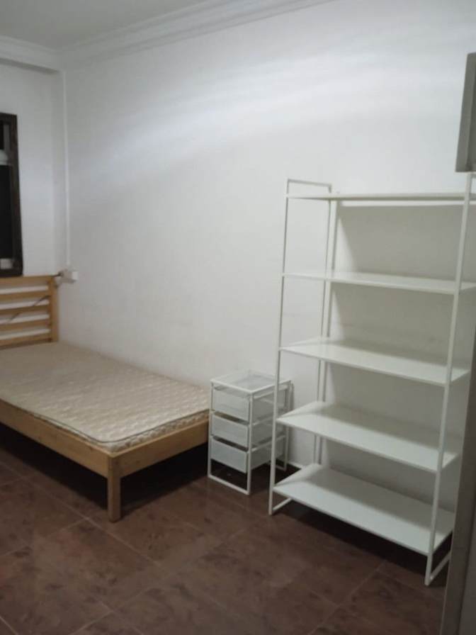 moorthy's room